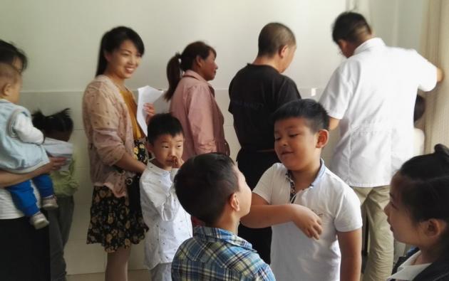 岳西县妇计中心集居儿童体检改变服务模式，提升服务质量